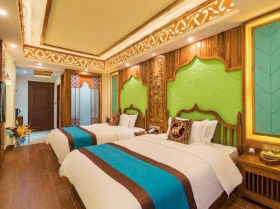 22 Degrees North Latitude Inn