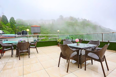 FabHotel Winter Line Inn - Hotel in Barlow Ganj, Mussoorie