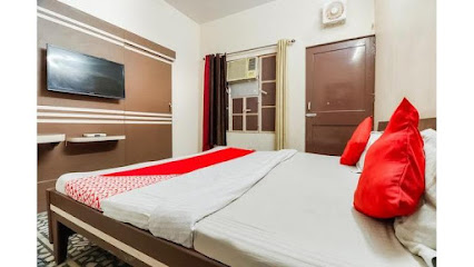 OYO 64500 Hotel Khurana Palace