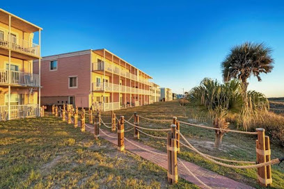Sleeps 16! Steps to Sandfest, 2 Beachfront Condos w/ 2 Pools, Pickleball, Tennis