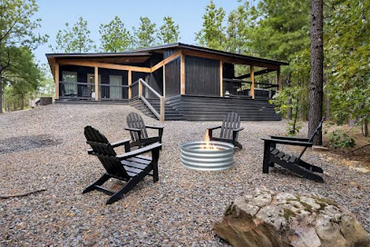 Whispering Retreat Sleeps 4