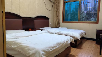 Linxiang Tianhe Hotel
