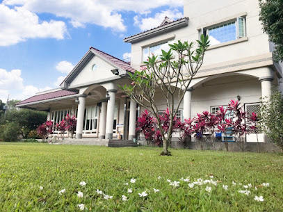 Happy Manor