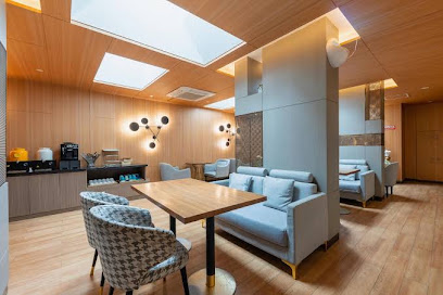 Orange Hotel Selection