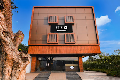 Hotel O