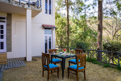 Alaya Stays by ELIVAAS Mehar - Villa in Kasauli | 3 BHK Villa with Garden