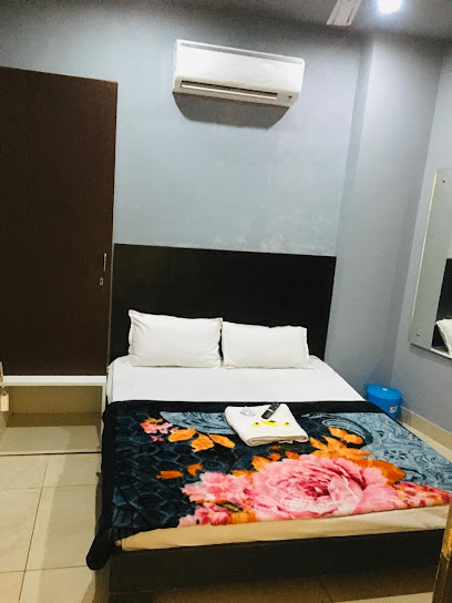 OYO Flagship 82564 Blue Moon Residency