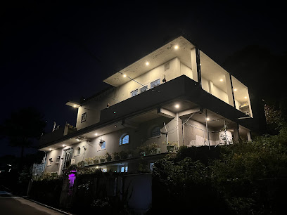 D’ Den Home Stay by Visit Yercaud