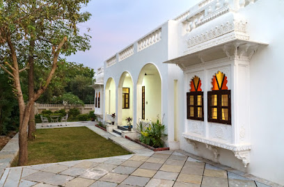 Villa Yellow Bells