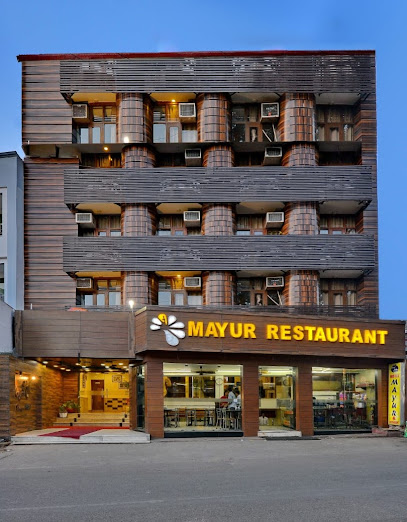 Mayur By RoomsInc