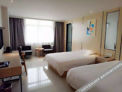 上海易佰良品酒店四团镇店