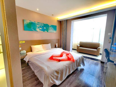 Eaka Hotel