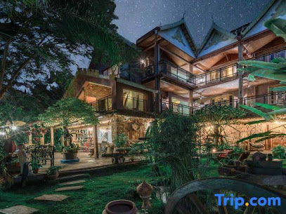 Hidden Garden Inn