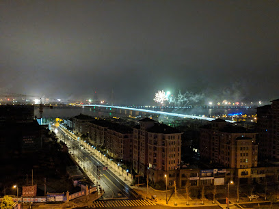 天然大酒店