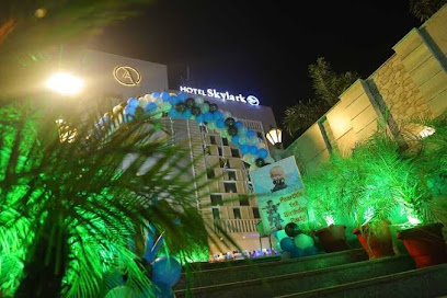 Hotel Skylark - Hotel In Bareilly