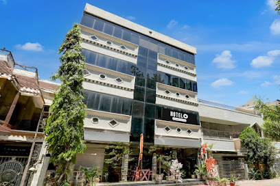 Super Hotel O by OYO MP Nagar Near Rachna Tower