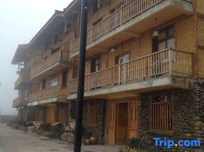 Baoxing Xueshan Home No.46 Inn