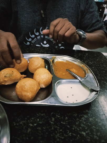 Hotel ayodhya