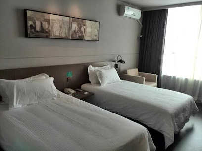 Jinjiang INN Select Changji Administrative Center