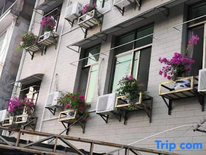 Jiangbin Apartment Hotel