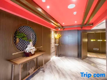 JING JIANG HOTEL ON THE CLOUD