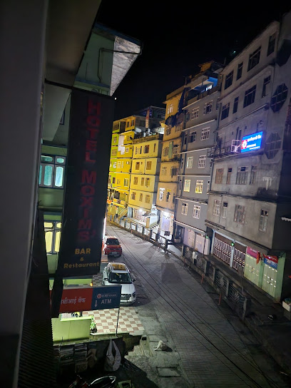 Hotel Moxim's