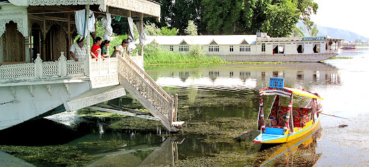 Ibrahim Houseboats