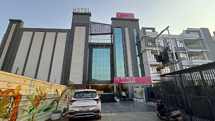 Hotel Re:Gen:Ta Place By Orchid Hotel