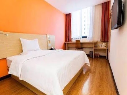 7 Days INN Yongcheng Zhongxin Branch