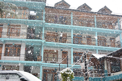 Hotel Neelgiri Manali ( Manali Diaries )