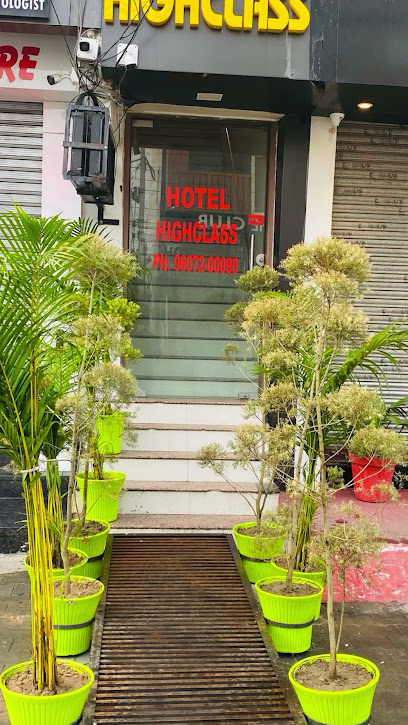 OYO 820574 The Highclass Hotel