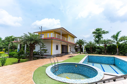 Travamigo Roozbeh Farm and Resort