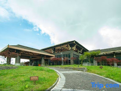 Jinfoshan Liangjiang Holiday Hotel