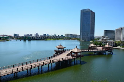 天津梅江中心皇冠假日酒店