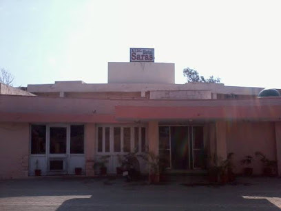 Hotel Saaras