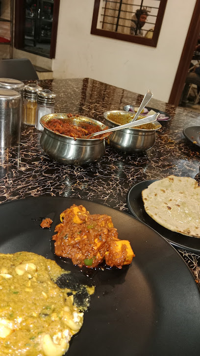 अनपूर्णा गेस्ट हाउस और रेस्टोरेंट