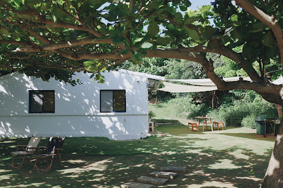 龙磐草原小白屋包栋