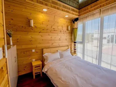 Fisher Island Holiday Hotel