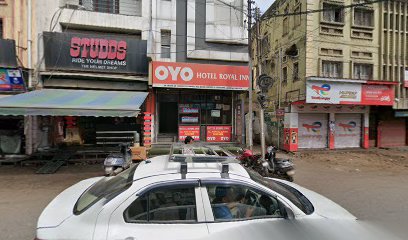 Hotel Royal (OYO 27825)