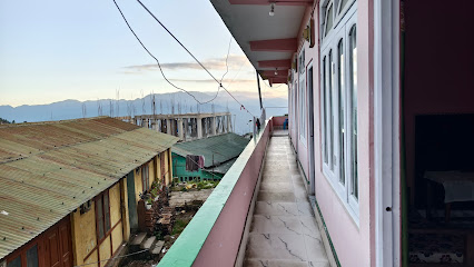 Hotel Tashi Den