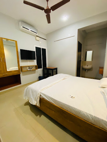 Kairali Grand Thampanoor