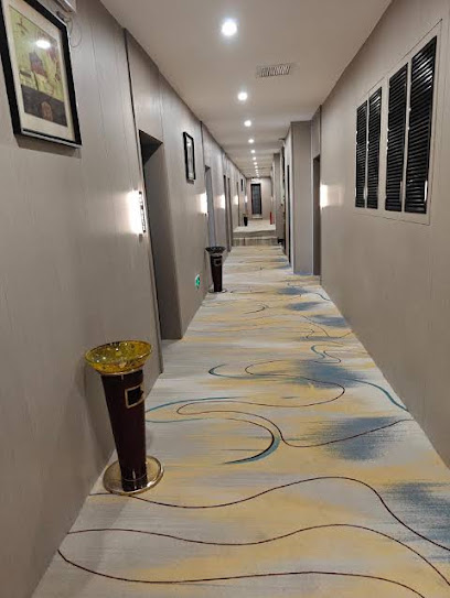 Yilong City Star Business Hotel