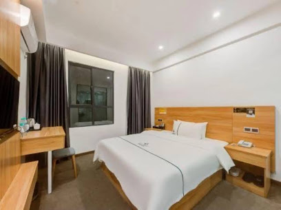 Junchao Light Luxury Hotel