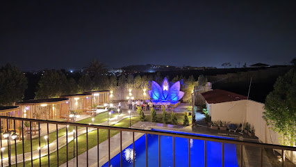 Eden - Restaurant | Resort | Garden