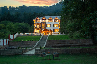 Hotel Misty Mountains