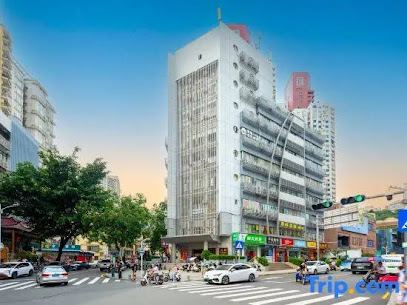 Golden Phoenix Hotel