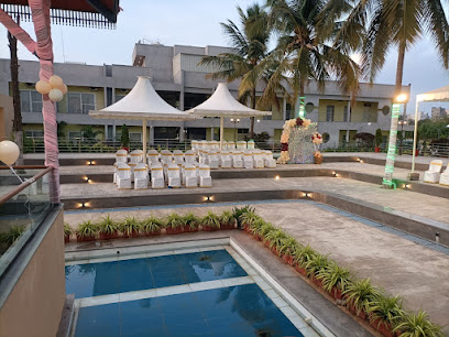 Royal Roots Resort