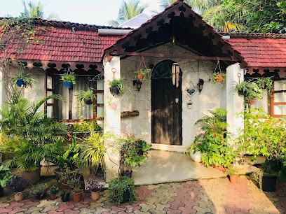 Bird’s Nest Villa / Indravadan Villa