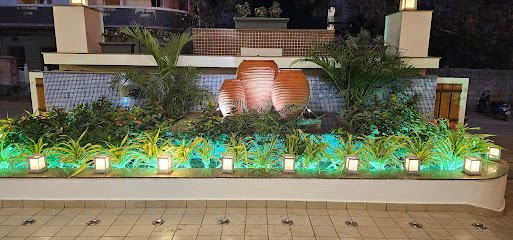 Deluxe Inn