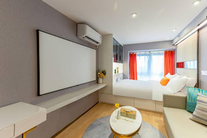 EMMERICH KÁLMÁN International Apartment
